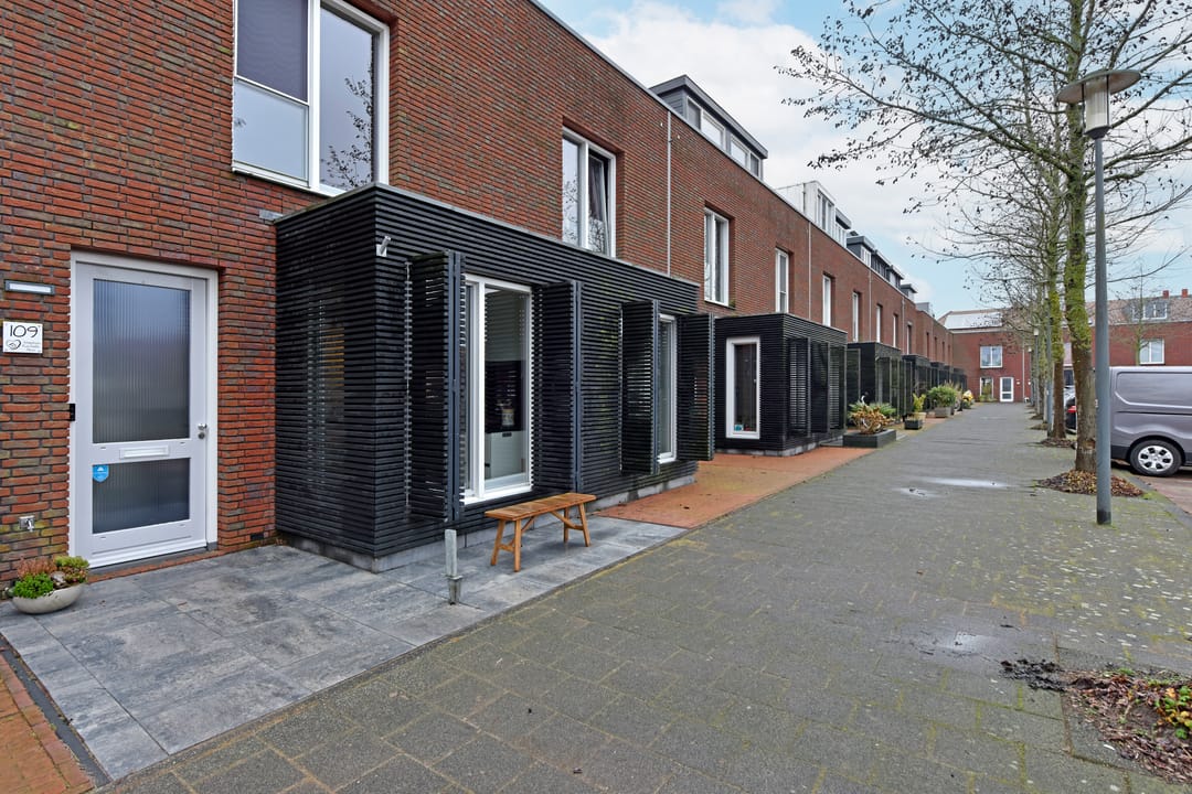 Photo 31 of Rugstreeppad 109