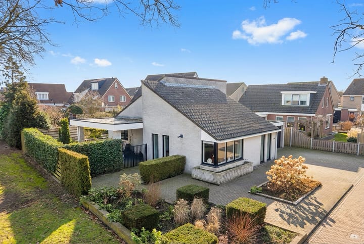 Foto 3 van van der Helststraat 12