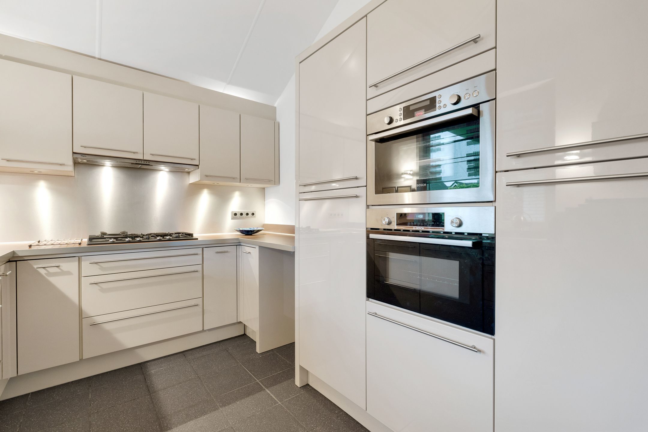 Foto 15 van van der Helststraat 12