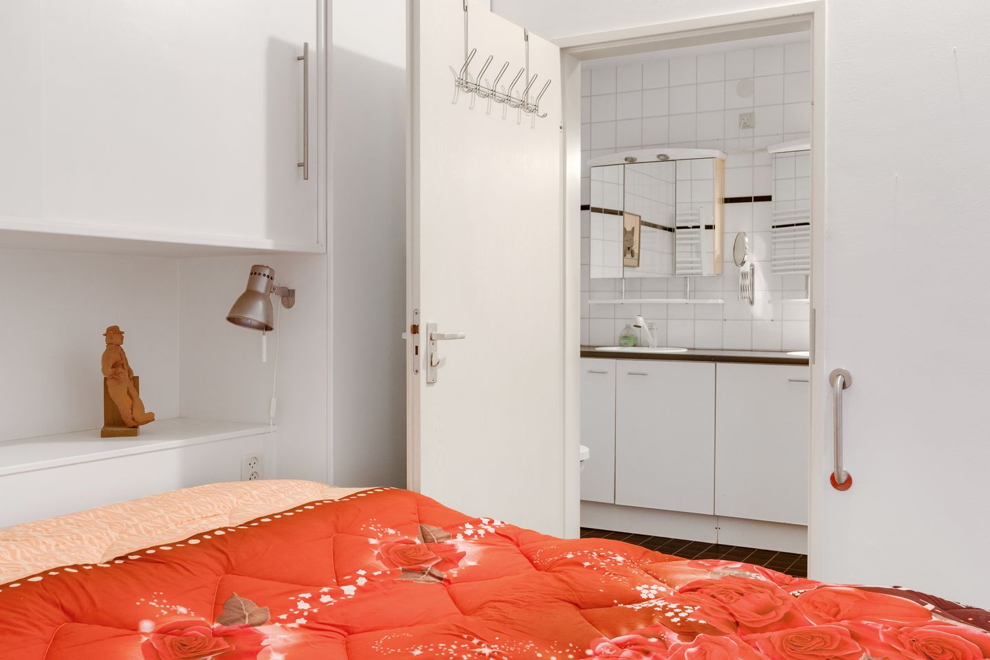 Foto 19 van van der Helststraat 12