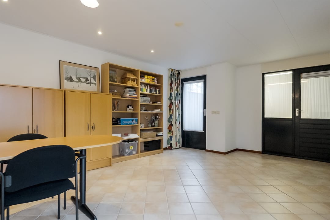 Foto 26 van van der Helststraat 12