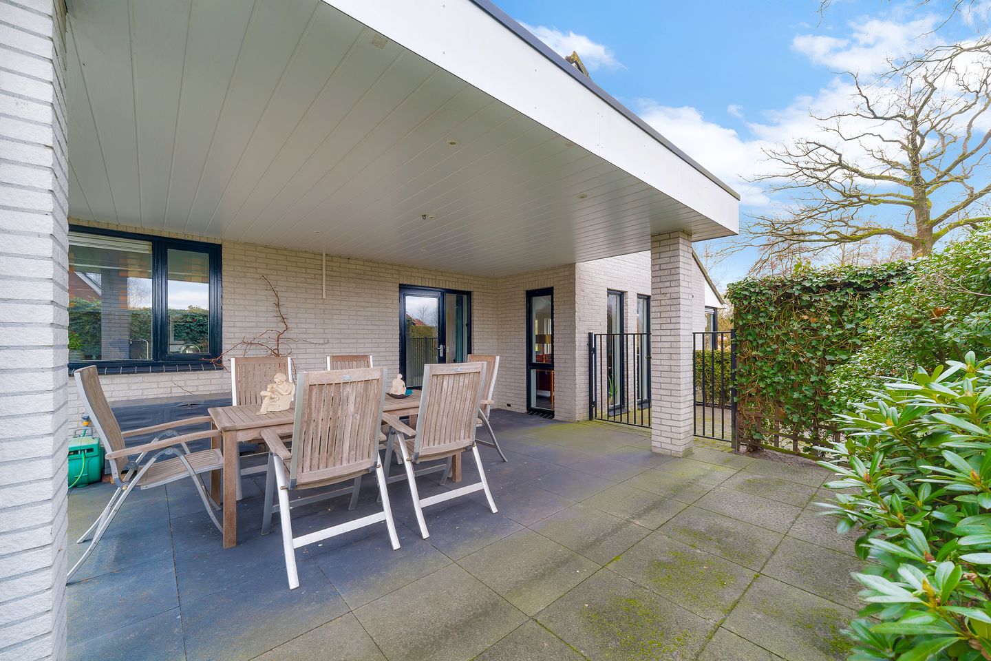 Foto 40 van van der Helststraat 12