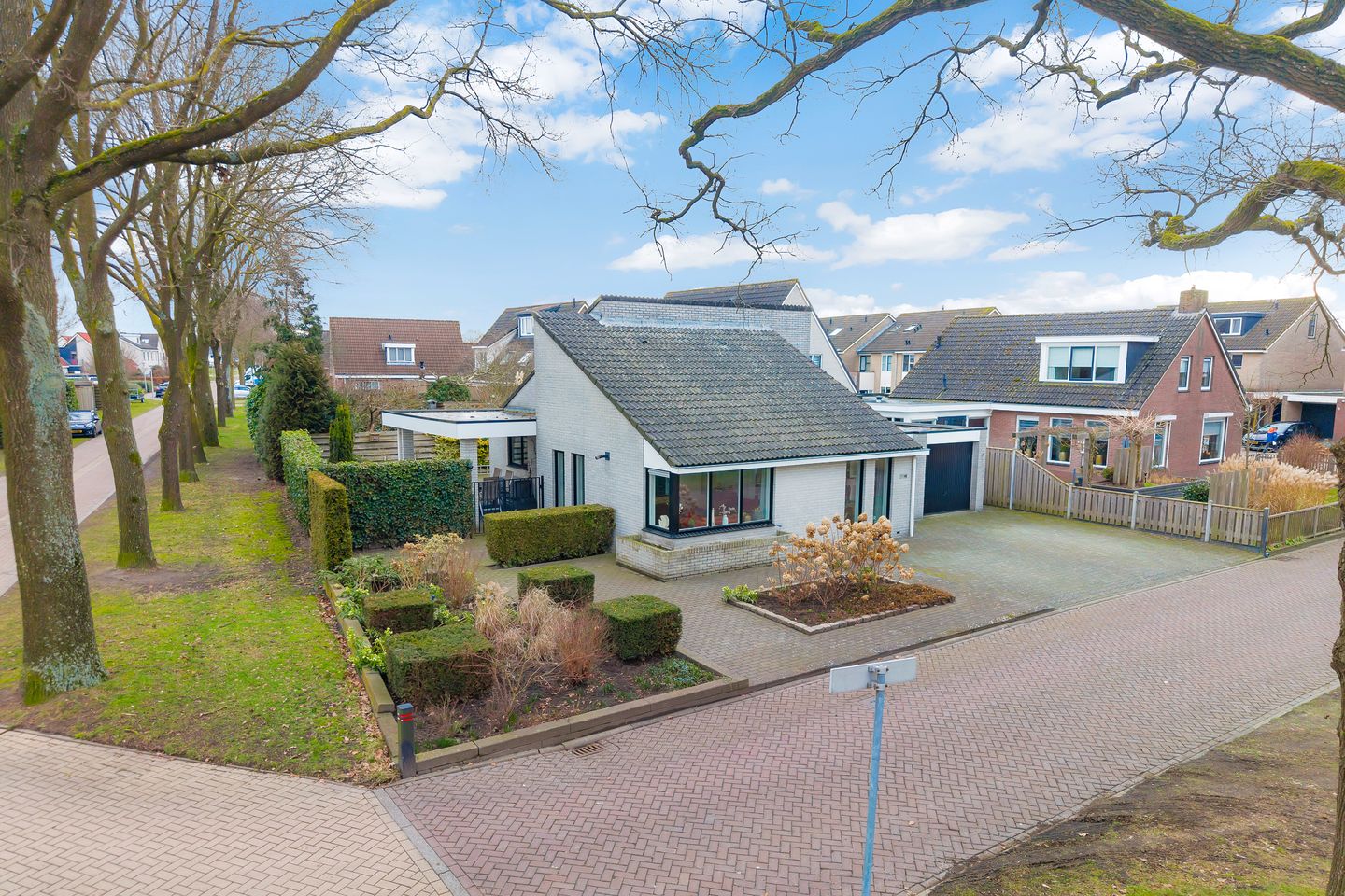 Foto 50 van van der Helststraat 12