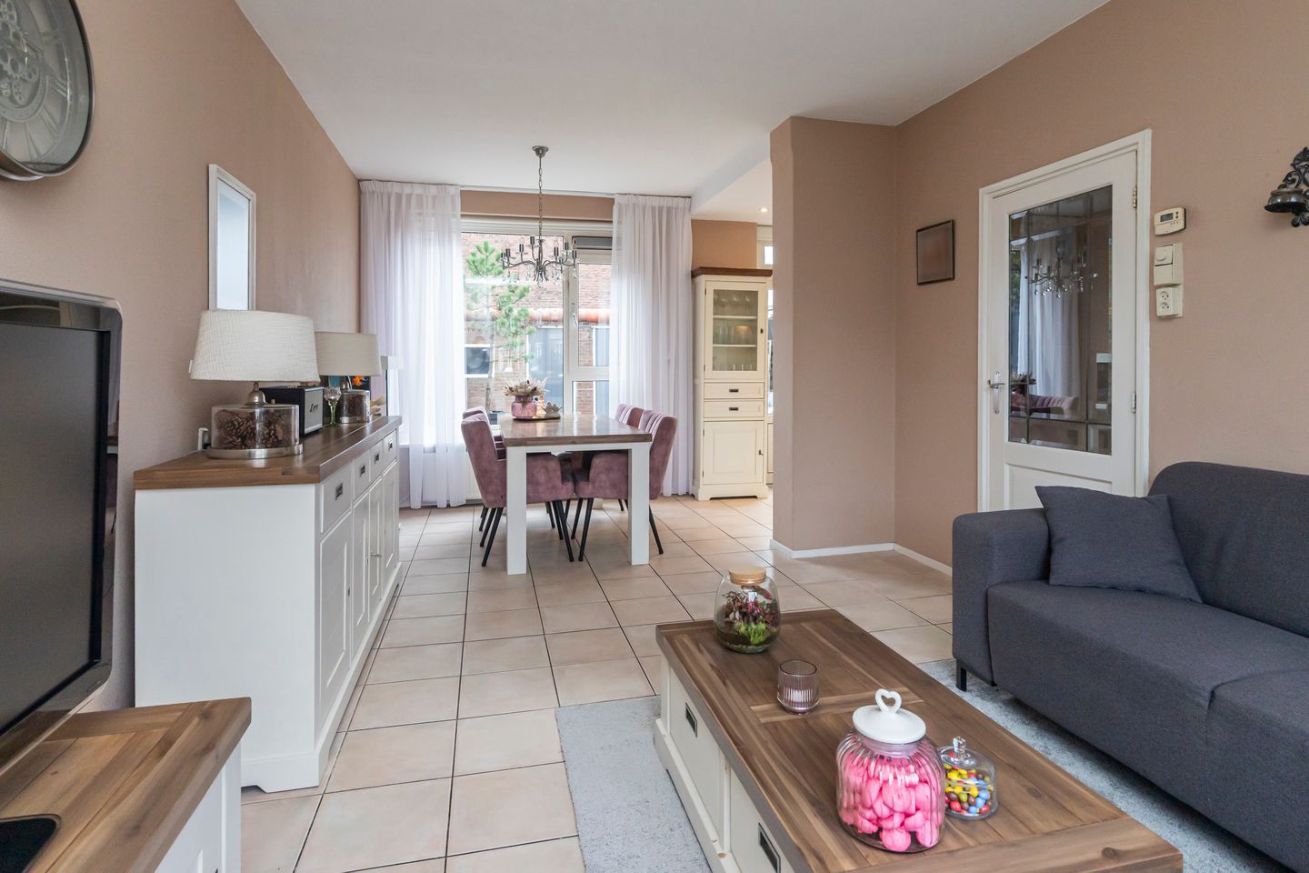 Photo 10 of Marijkestraat 2