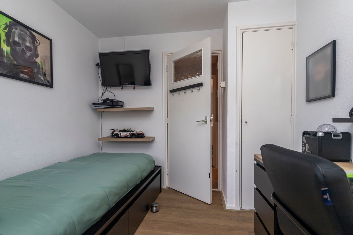 Photo 29 of Marijkestraat 2