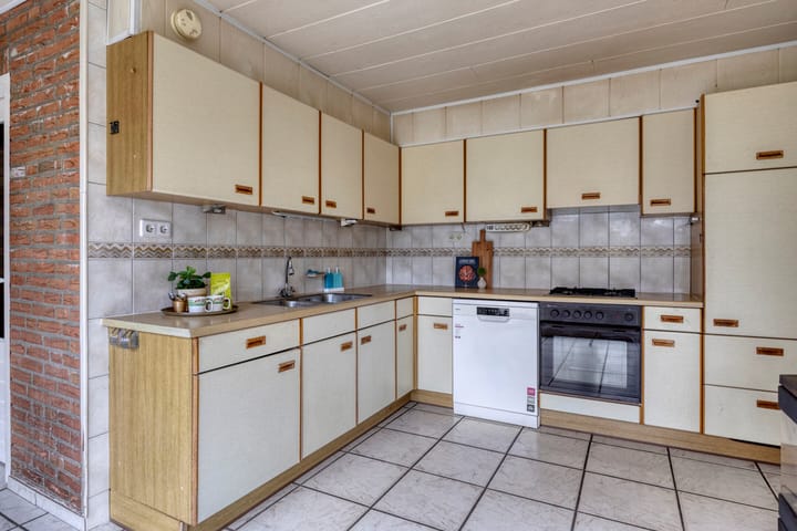 Foto 13 van Father Raatgerstraat 20