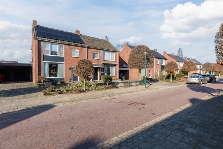 Photo 4 of Beukenlaan 35