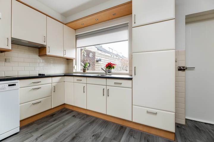 Photo 14 of van Pijkerenlaan 63