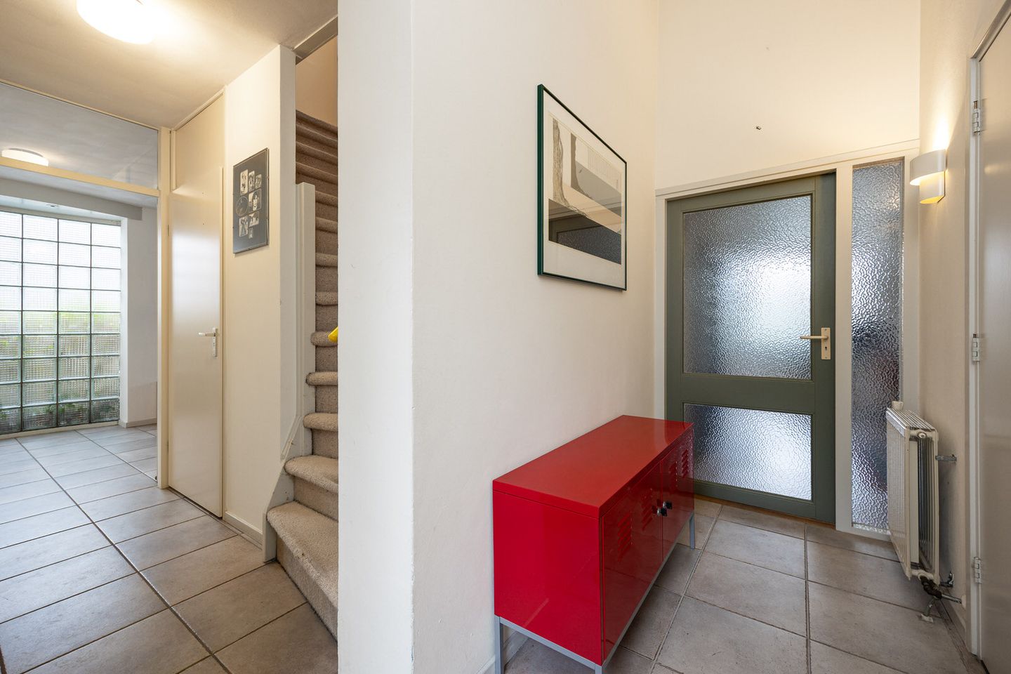 Photo 20 of Elisabeth Bas 1