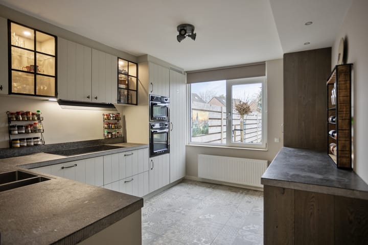 Foto 4 van Philips II straat 8