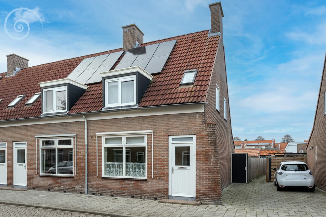 Photo 1 of Wilhelminastraat 39