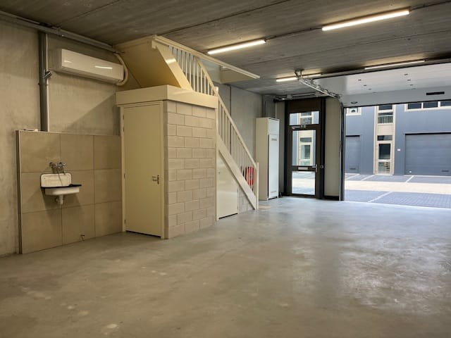 View photo 4 of Coenecoop 8-G