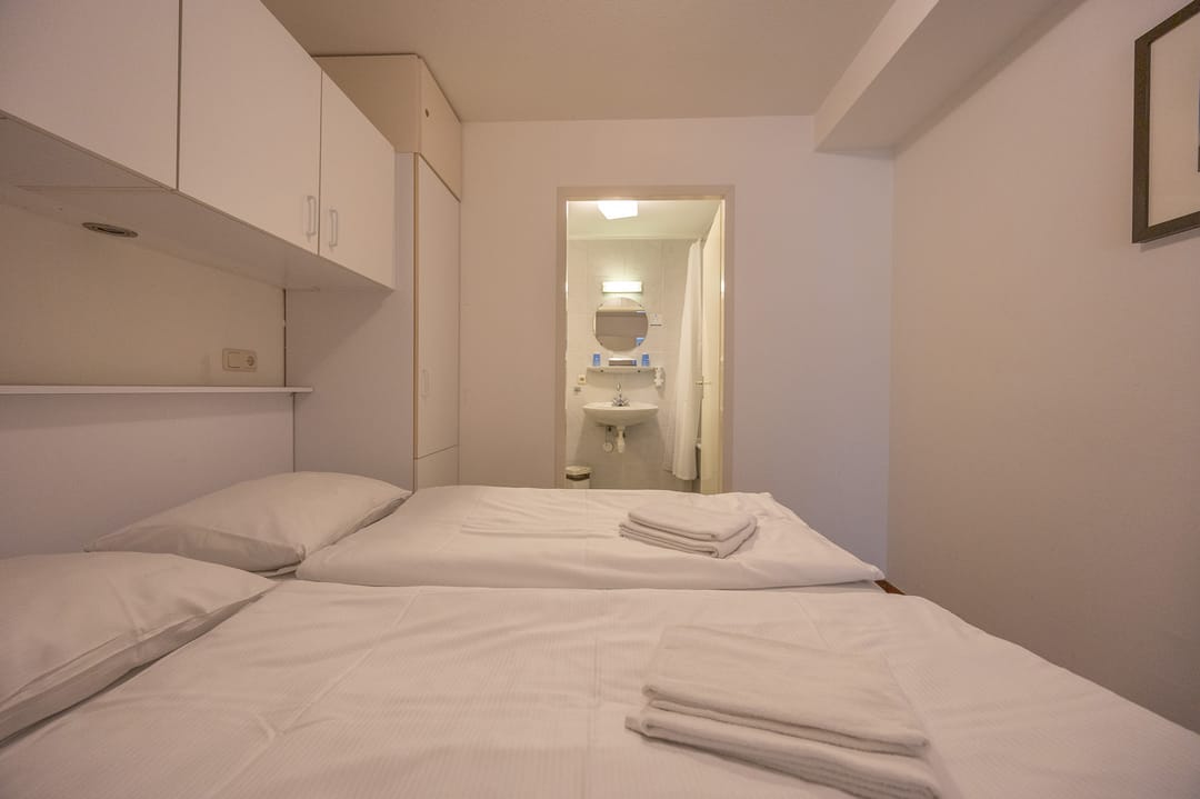 Photo 7 of Oosterhiemweg 1-058