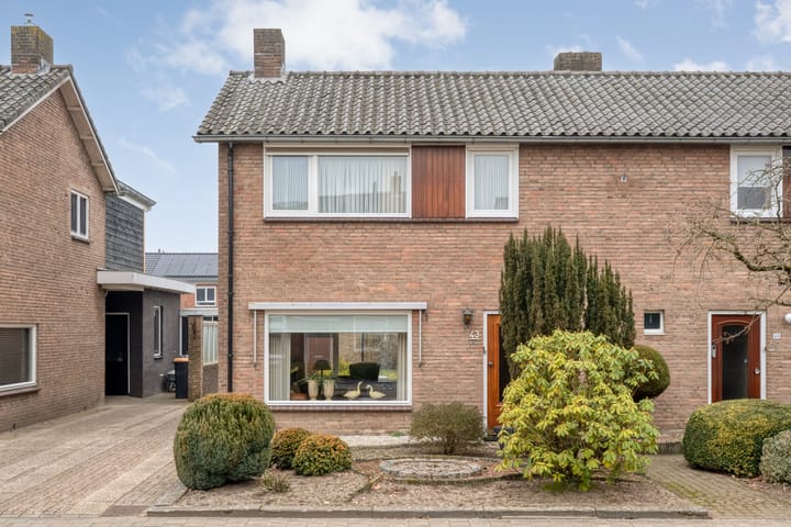 Meester Lazonderstraat 43