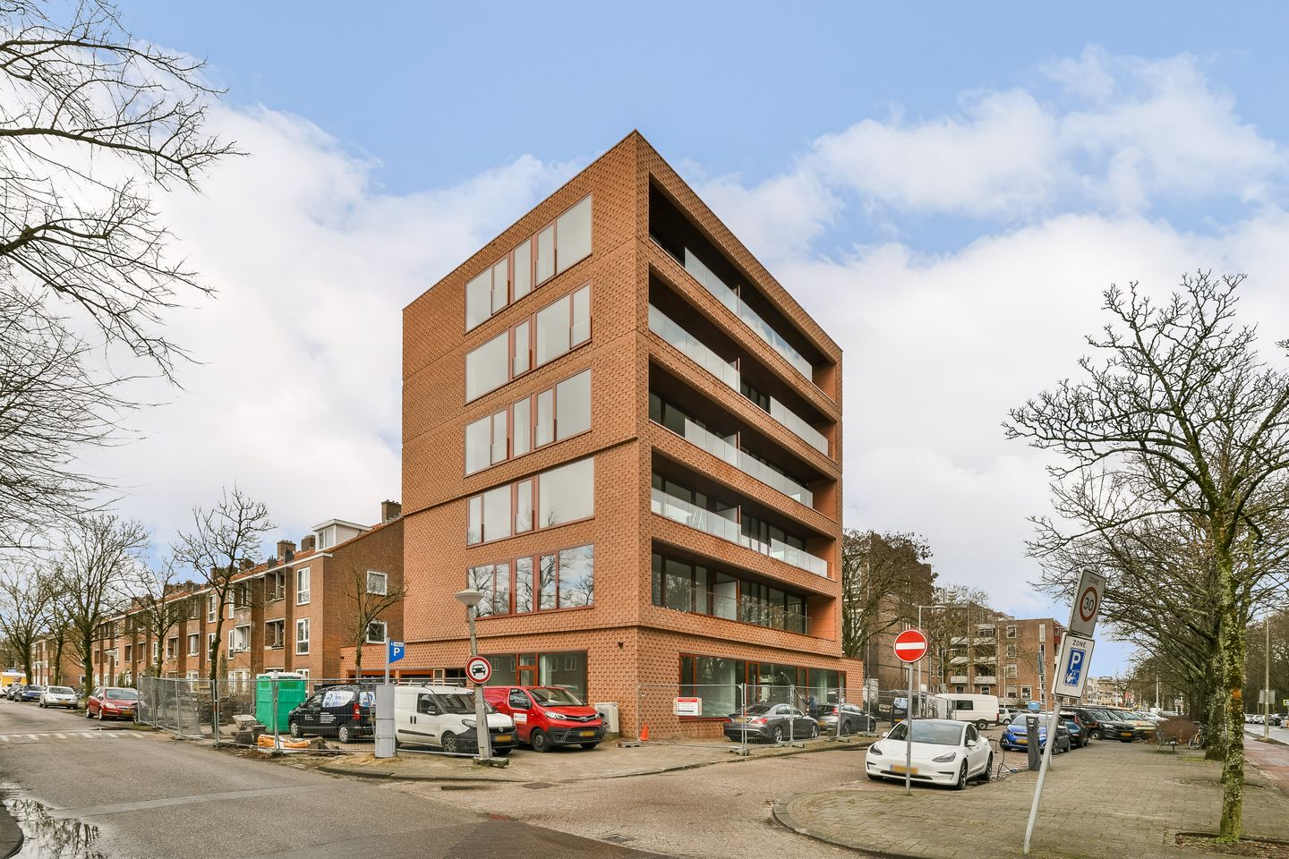 View photo 2 of Kamerlingh Onneslaan 40