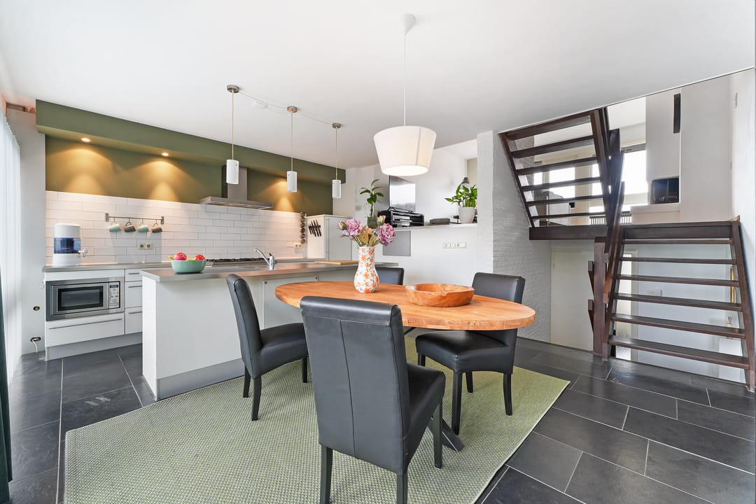 Photo 2 of Van Reenenstraat 8