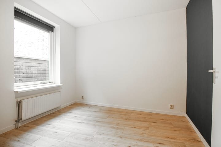 Foto 4 van Grotestraat 104-8