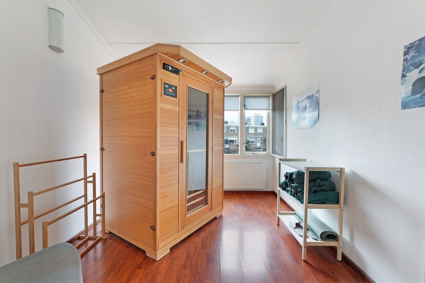 Photo 19 of Van Reenenstraat 8