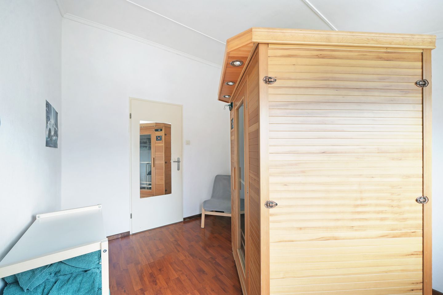 Photo 20 of Van Reenenstraat 8