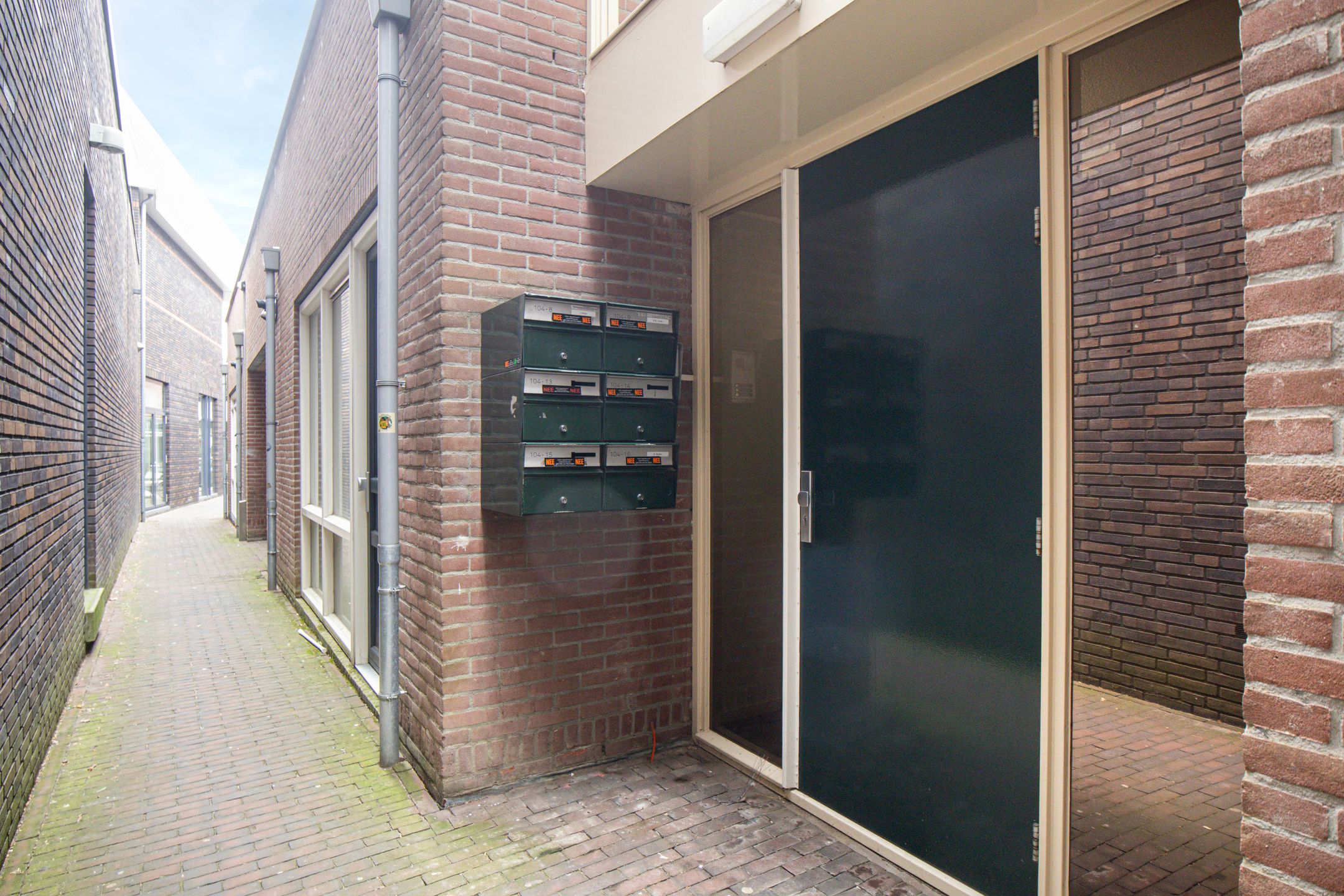 Foto 6 van Grotestraat 104-8