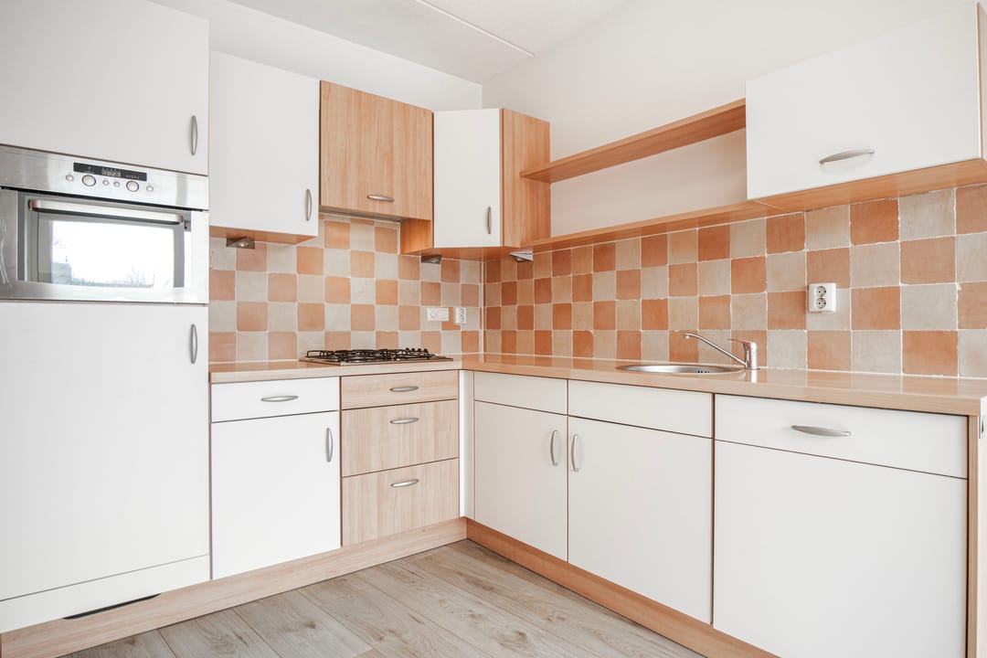 Foto 16 van Grotestraat 104-8