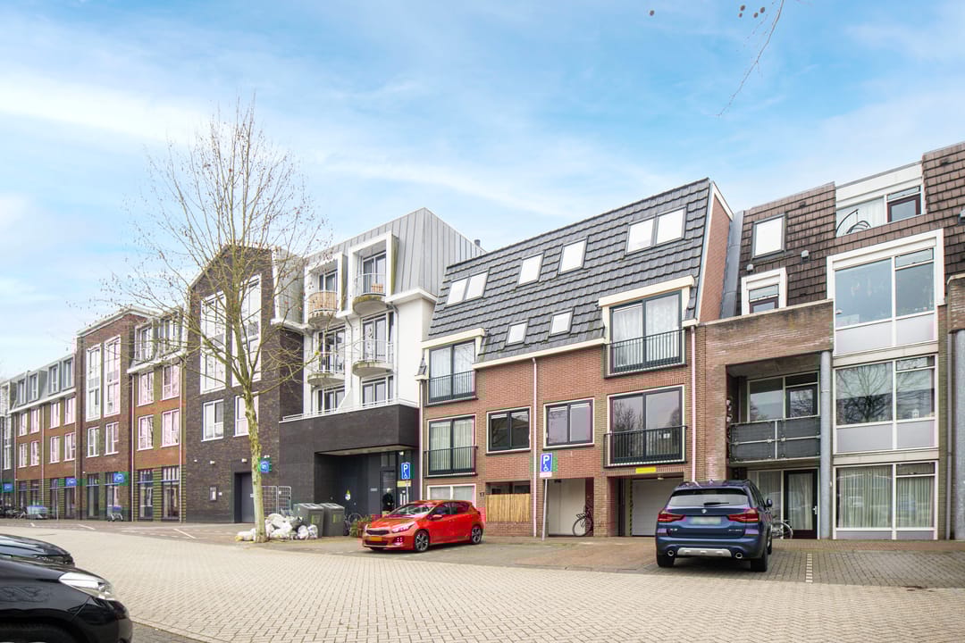 Foto 28 van Grotestraat 104-8