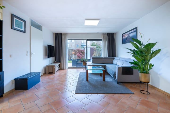 Photo 5 of Jacques Offenbachplantsoen 11