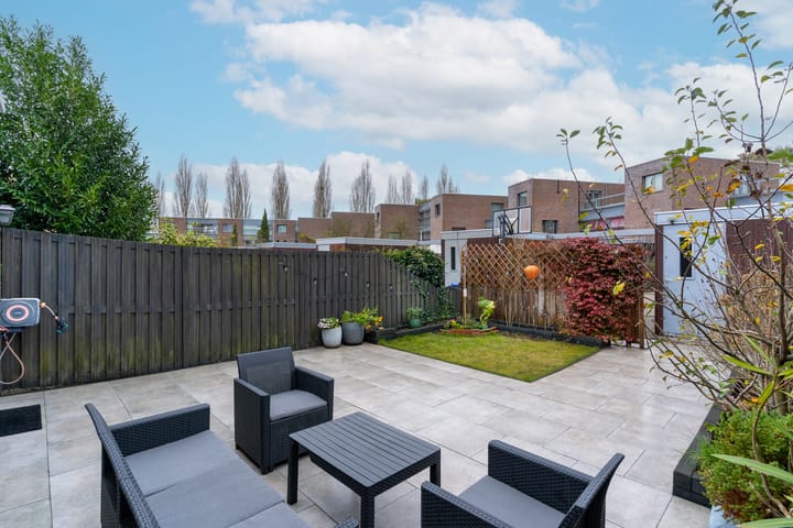 Photo 8 of Jacques Offenbachplantsoen 11