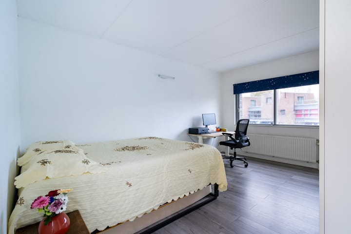 Photo 15 of Jacques Offenbachplantsoen 11