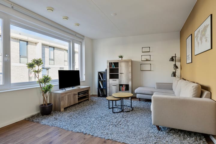 Photo 2 of Willem Hubertstraat 46