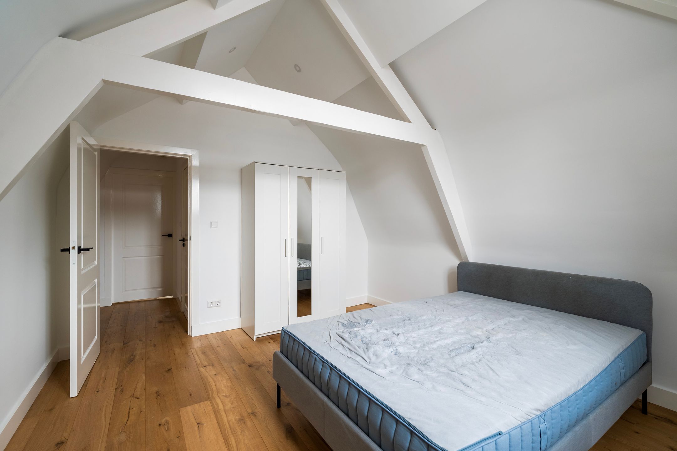 Foto 12 van Rozenburgstraat 141