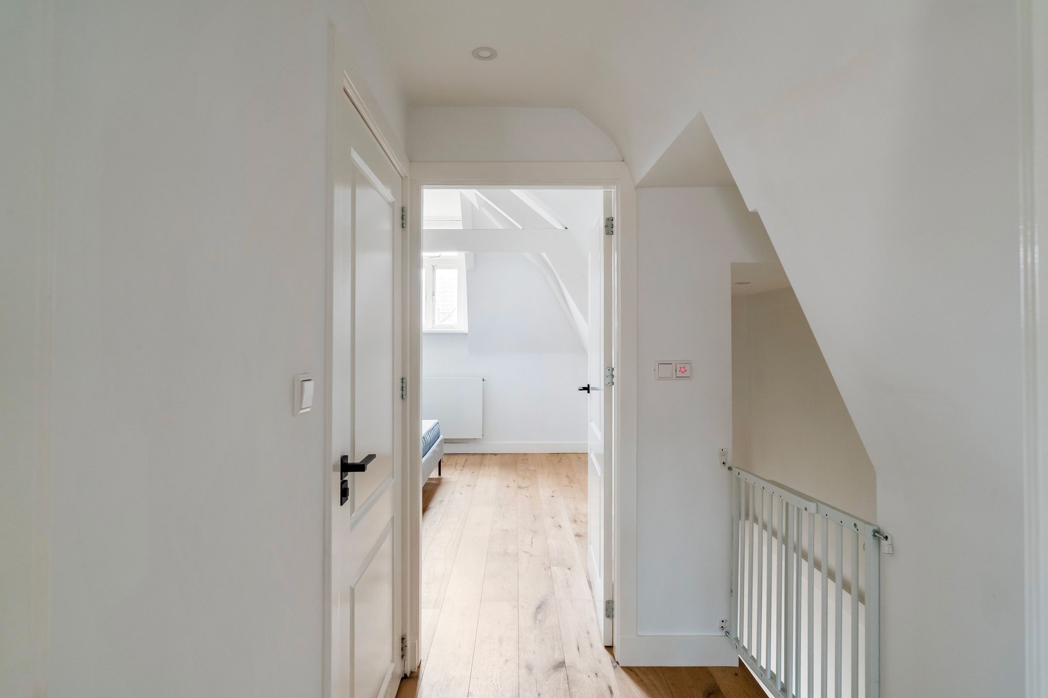 Foto 21 van Rozenburgstraat 141