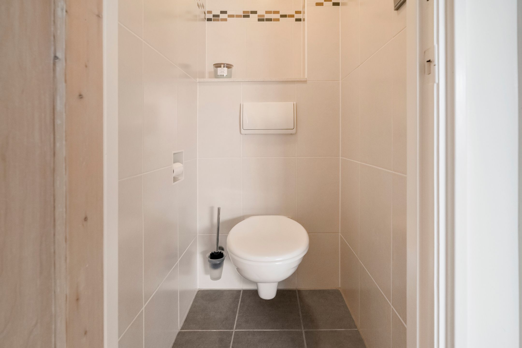 Photo 9 of Kanaalweg 37