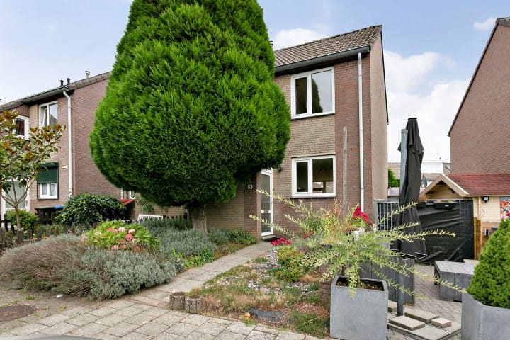 Foto 1 van Triasstraat 26