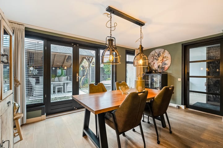 Photo 11 of Banbroek 25