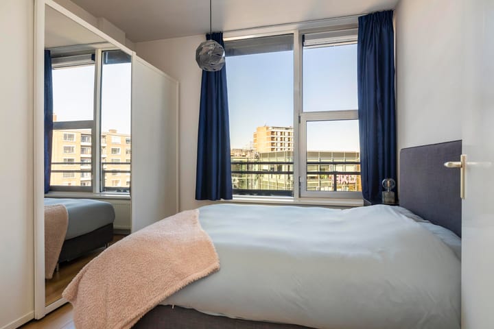 Photo 4 of Oudenoord 542