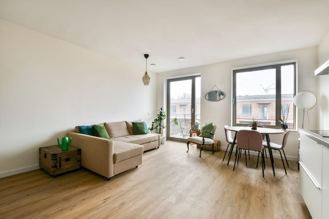 Photo 2 of Maria Beshof 28