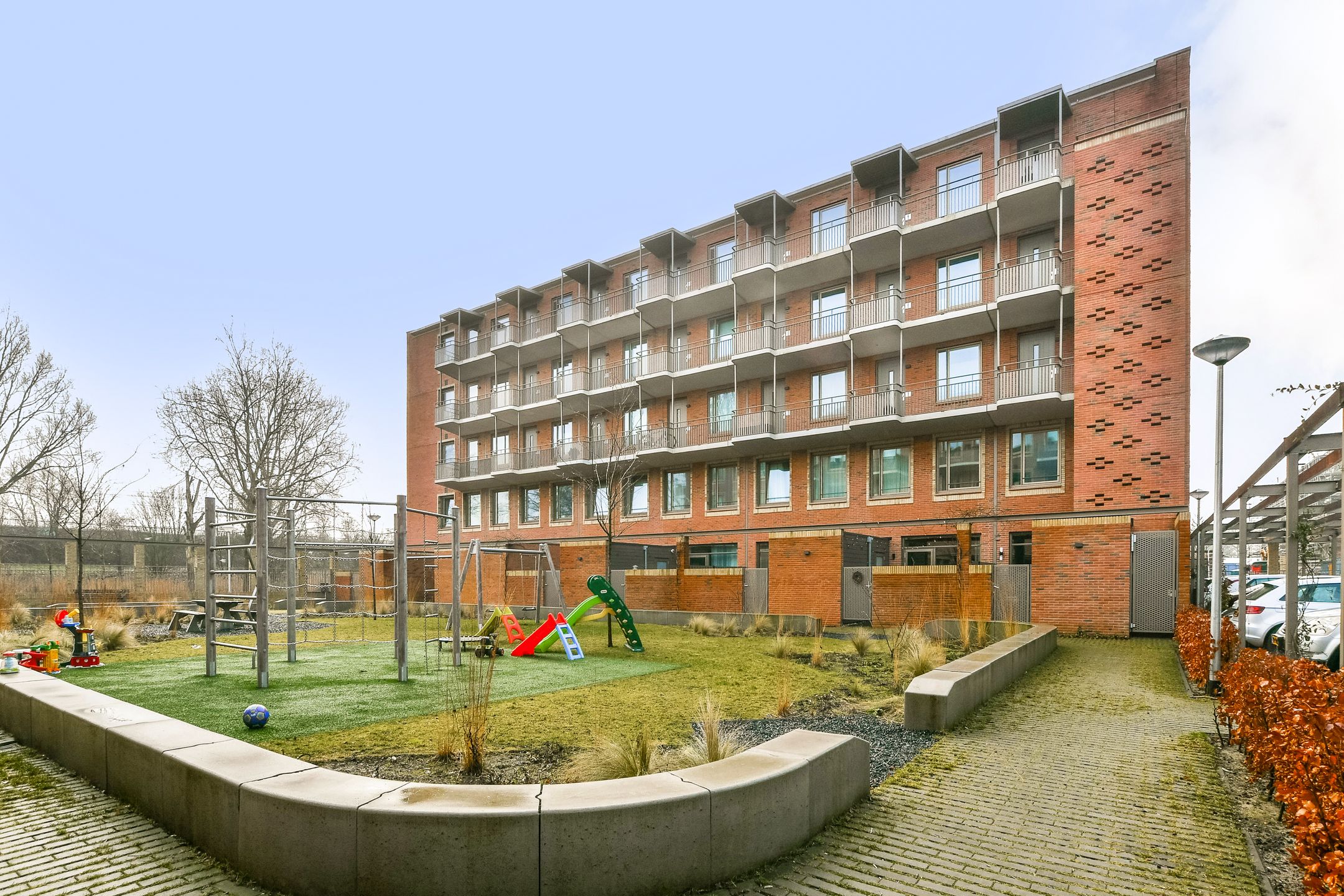 Photo 15 of Maria Beshof 28