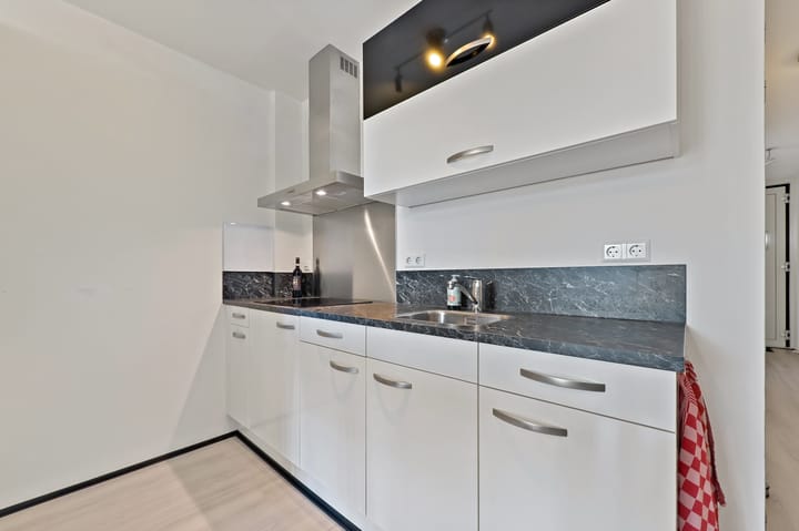 Photo 5 of Karel Doormanstraat 386-E