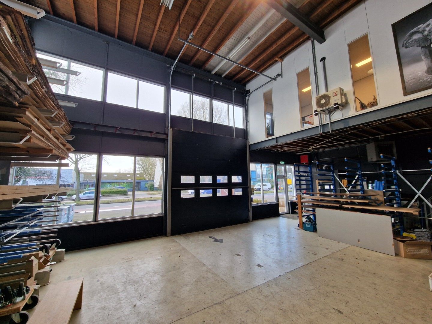 View photo 2 of Edisonweg 5-C