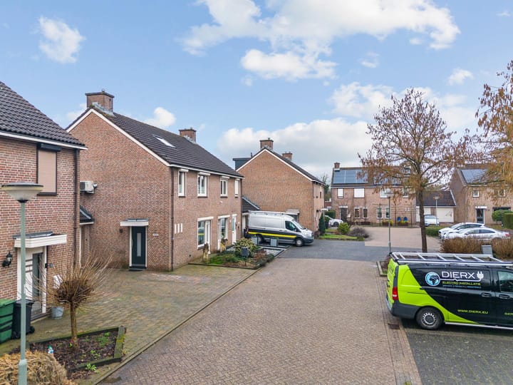 Photo 4 of Paardebloemstraat 24