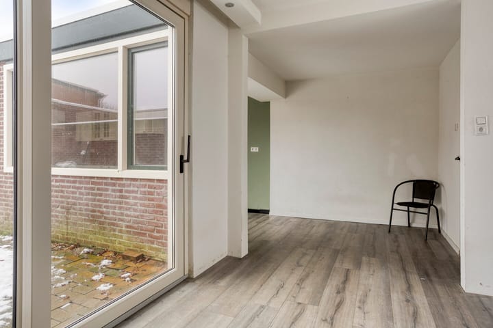 Foto 11 van U. E. Bruiningstraat 13