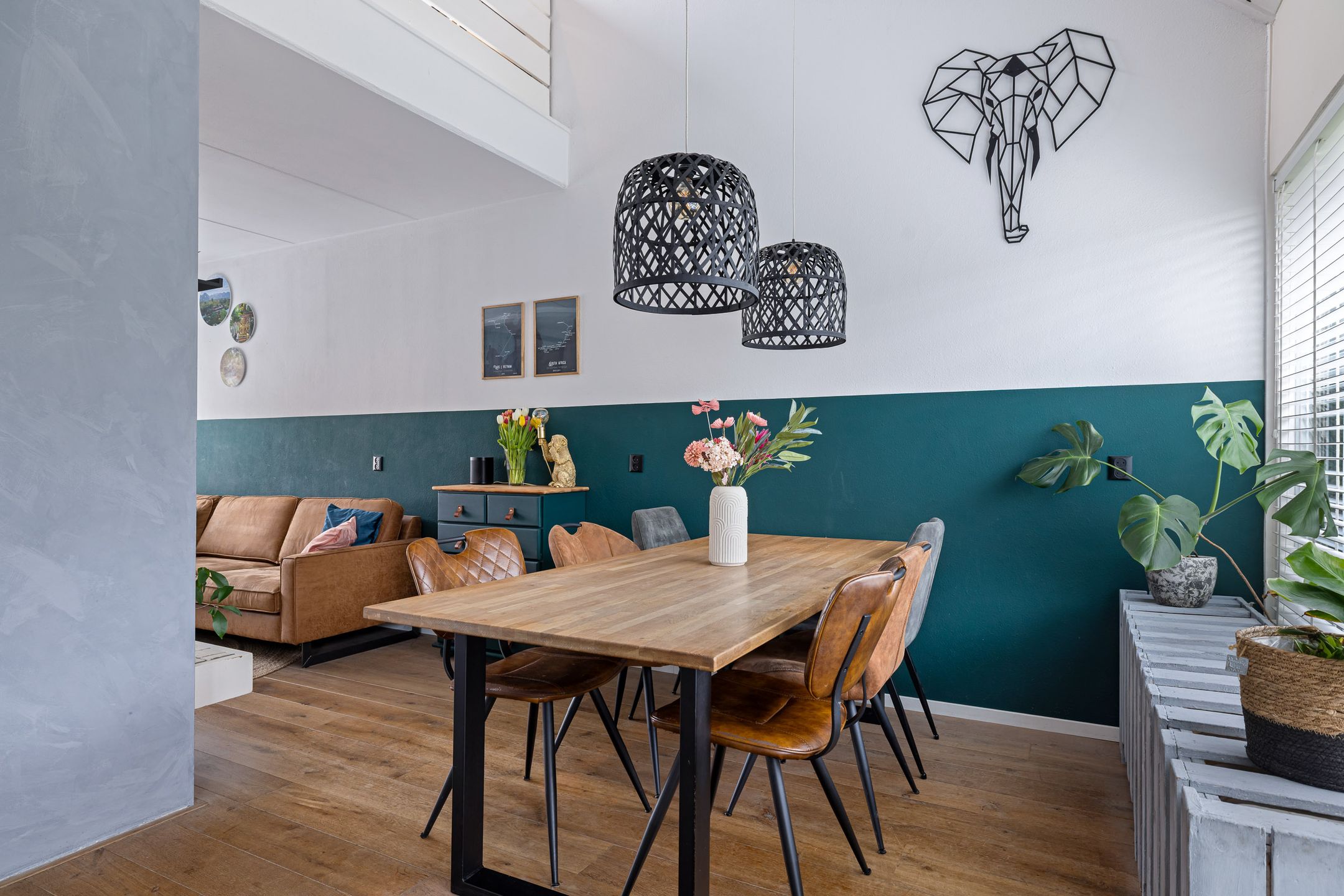 Photo 15 of Moezel 69