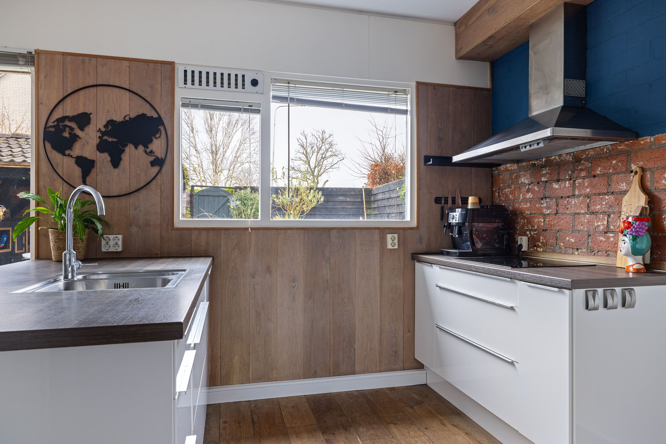 Photo 18 of Moezel 69