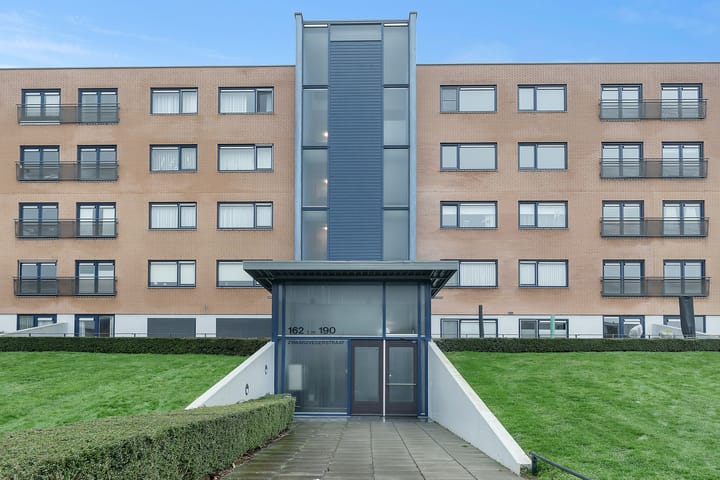 Photo 2 of Zwaardvegerstraat 182