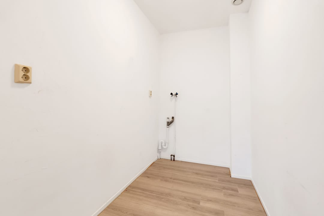 Foto 11 van Zwaardvegerstraat 182