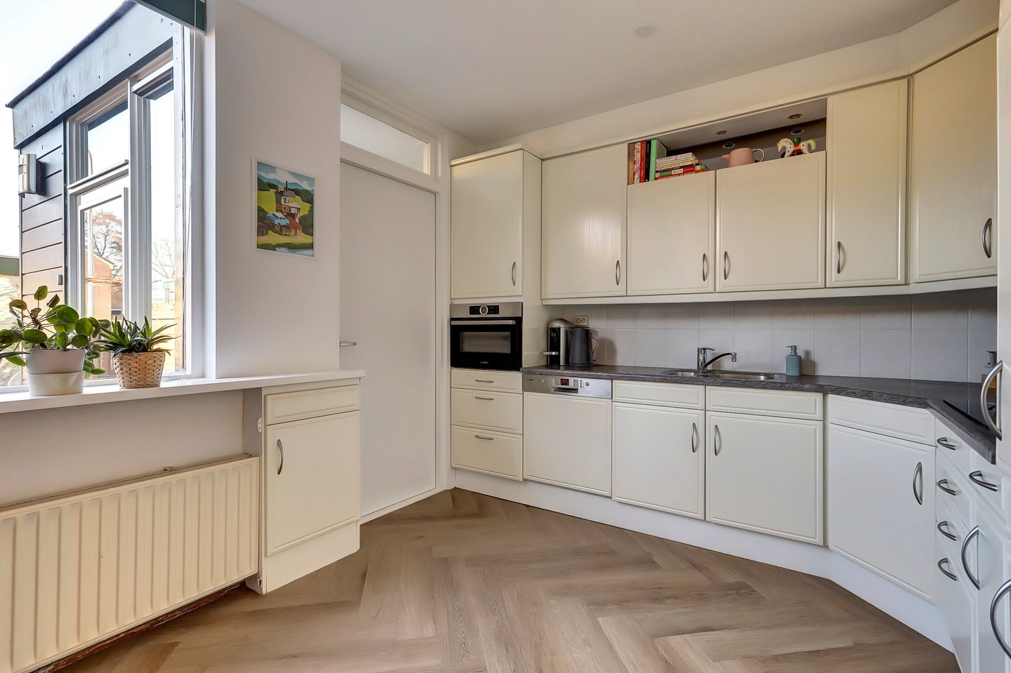 Photo 10 of Valeriaan 41