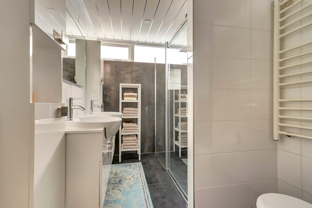 Photo 23 of Valeriaan 41