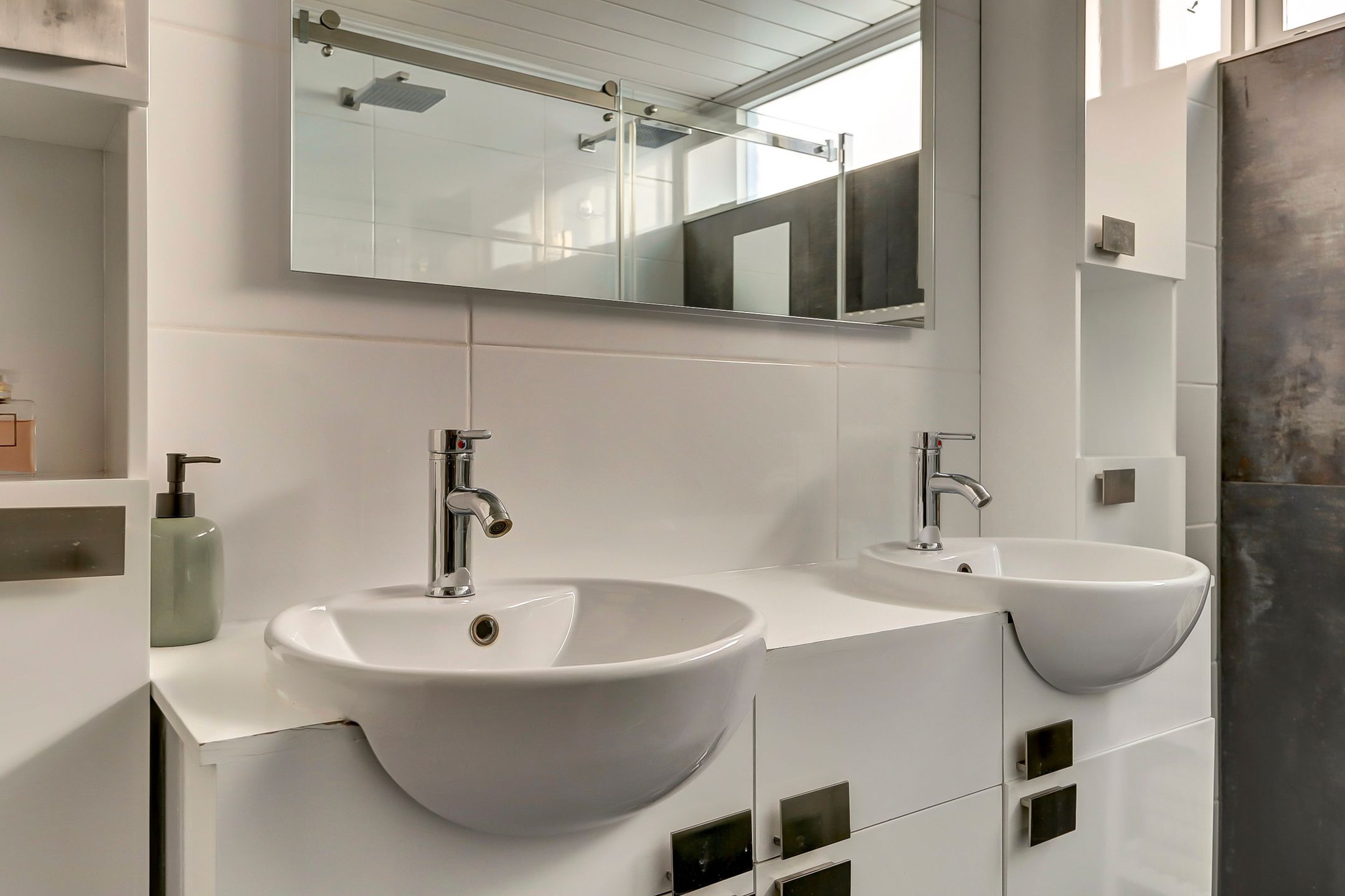 Photo 24 of Valeriaan 41