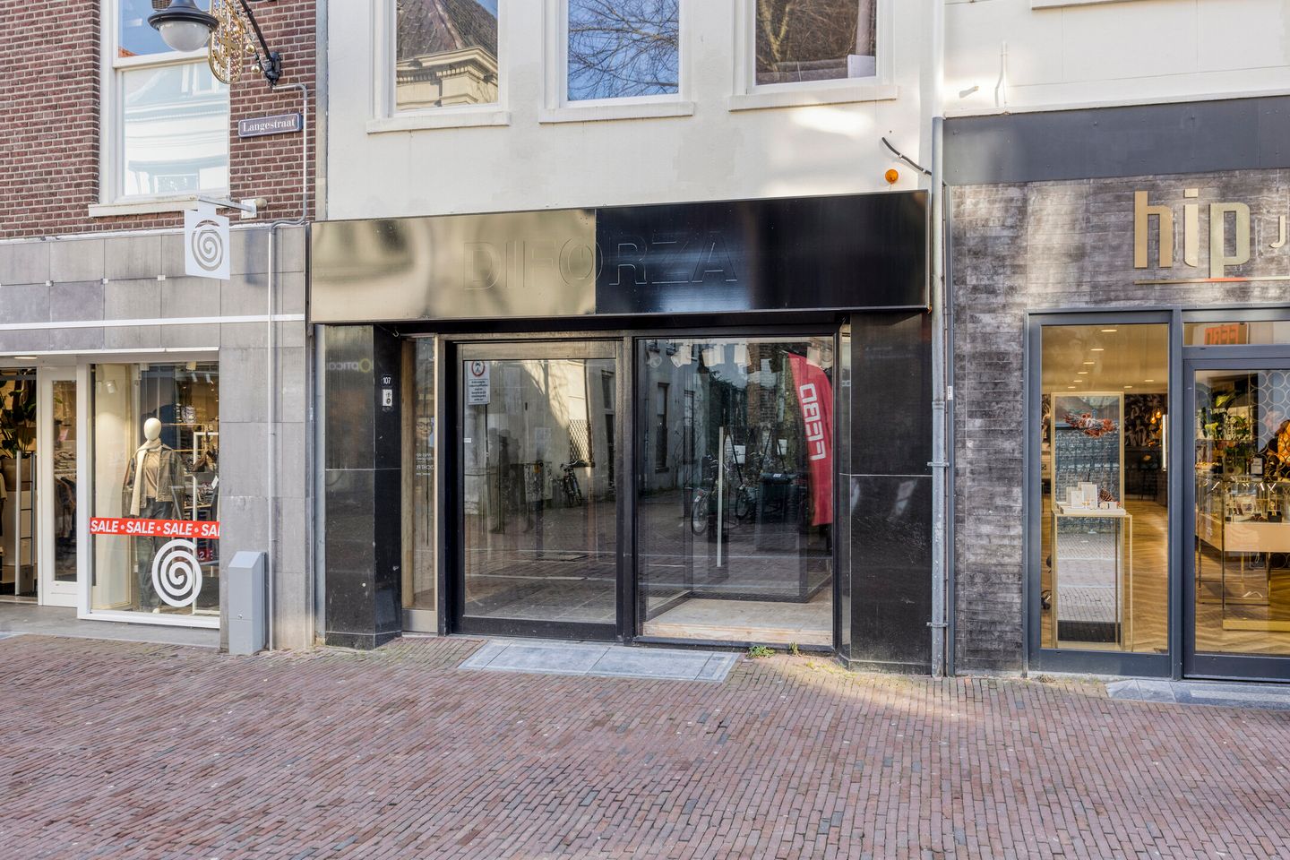 Bekijk foto 2 van Langestraat 107